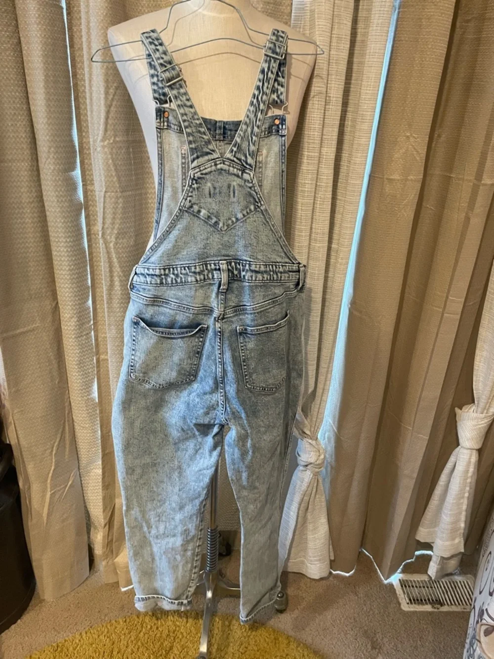 Old Navy stonewashed Light Blue Denim Overalls women’s size 14
